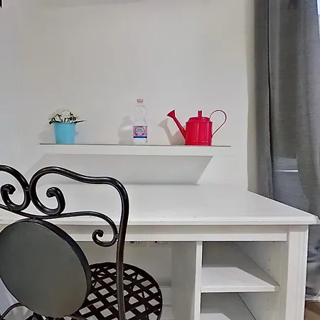 Il Giardino Di Vico Neve Bed & Breakfast Naples