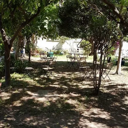 Il Giardino Di Vico Neve 3* Naples