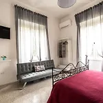 Il Giardino Di Vico Neve Nápoly