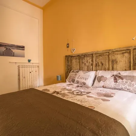 Il Giardino Di Vico Neve 3* Neapel