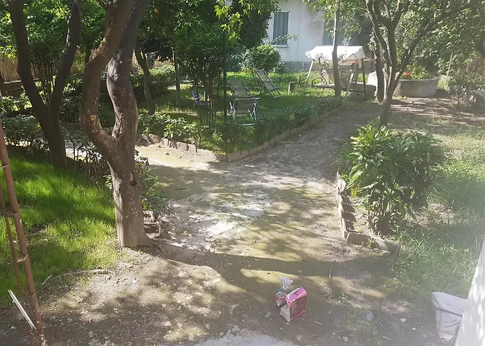 Il Giardino Di Vico Neve Nápoly